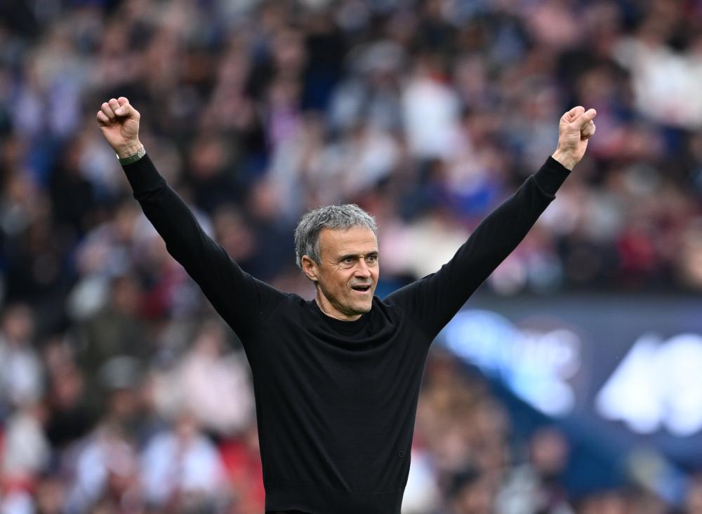 尤文图斯等 尤文图斯等